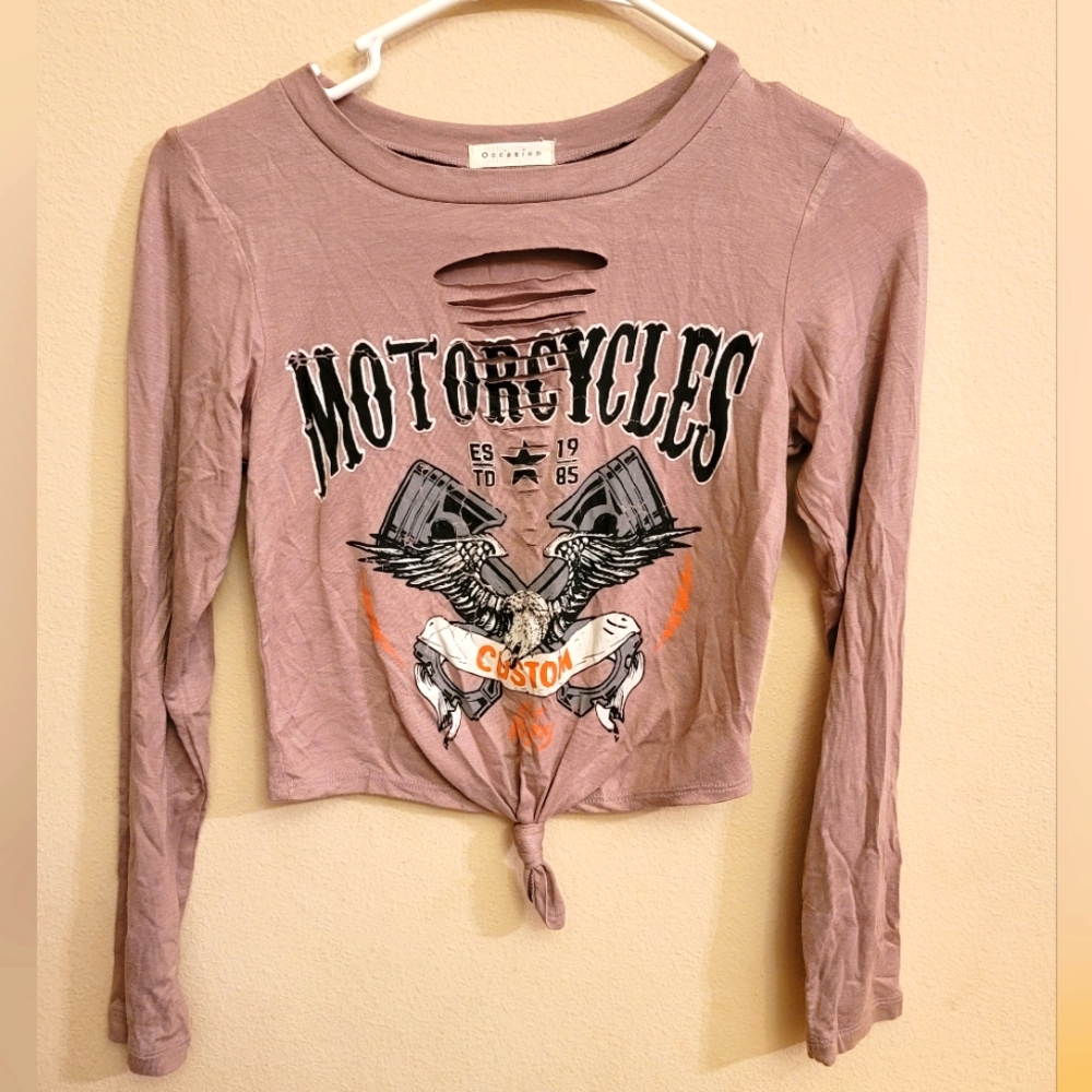 Long sleeve, half shirt by Occasion. Ladies medium. EUC.